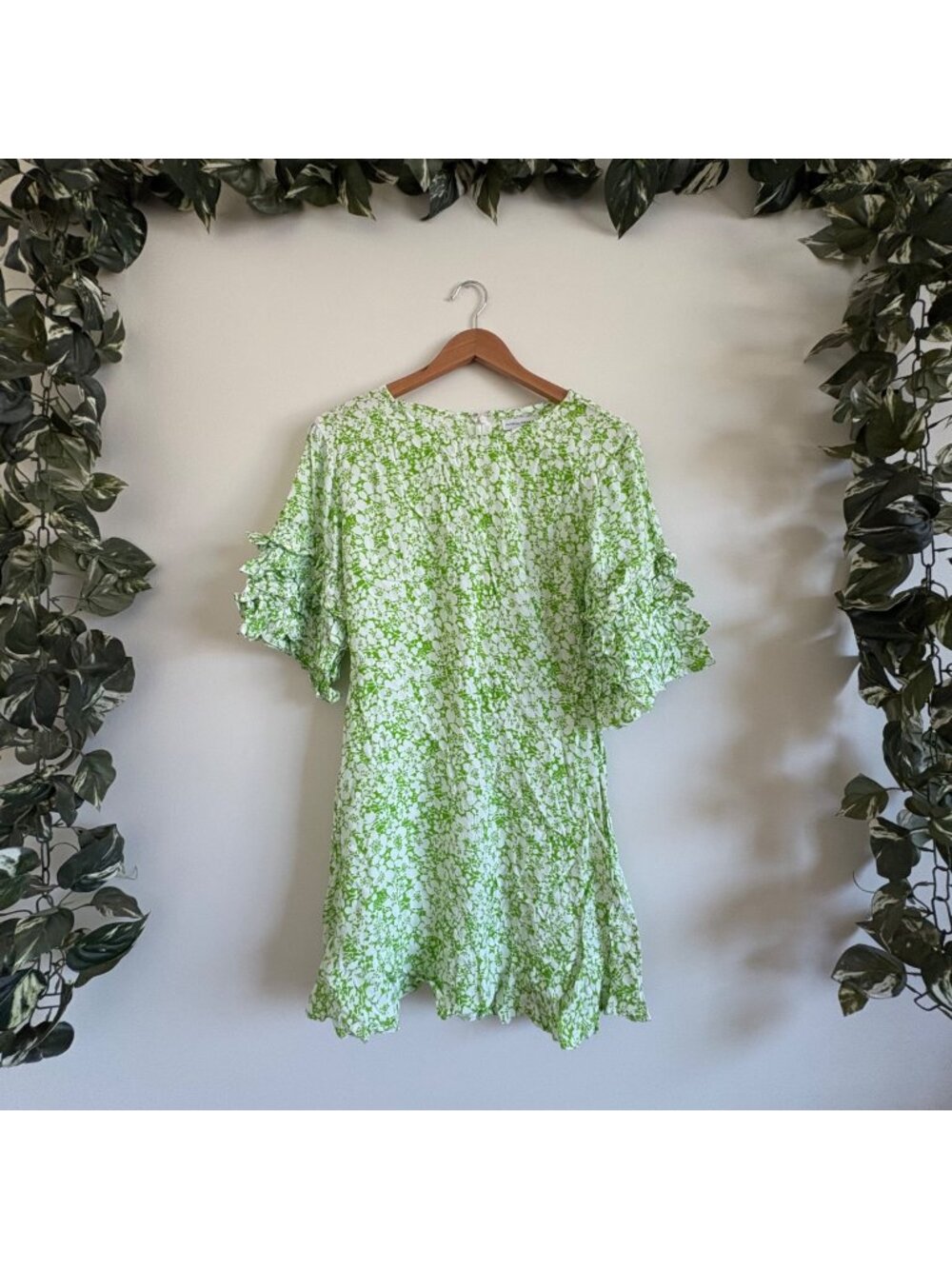 Faithfull The Brand Serafina SS Mini Dress Freda Floral Green Women’s Size 6